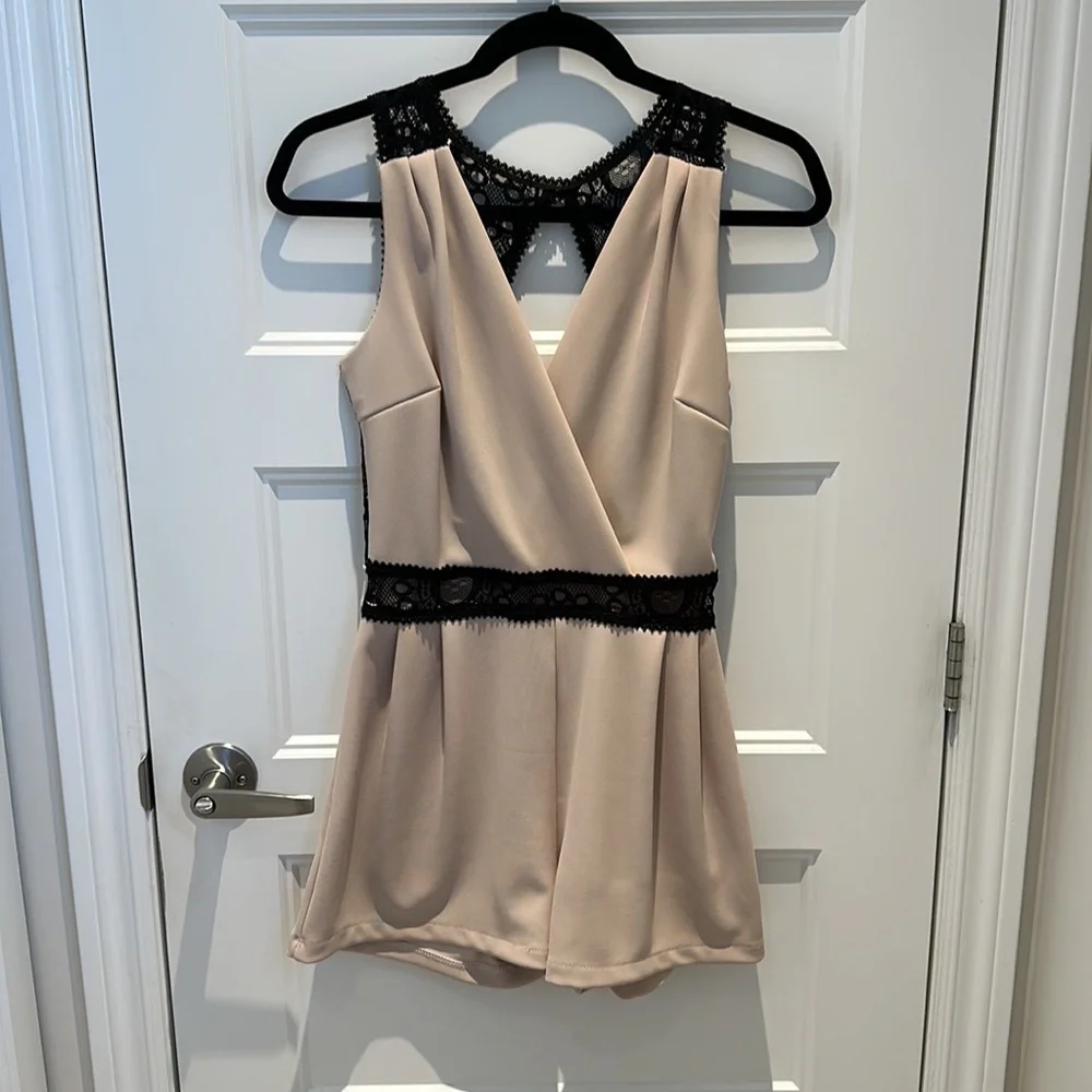 Romper black lace open back - Picture 2 of 6